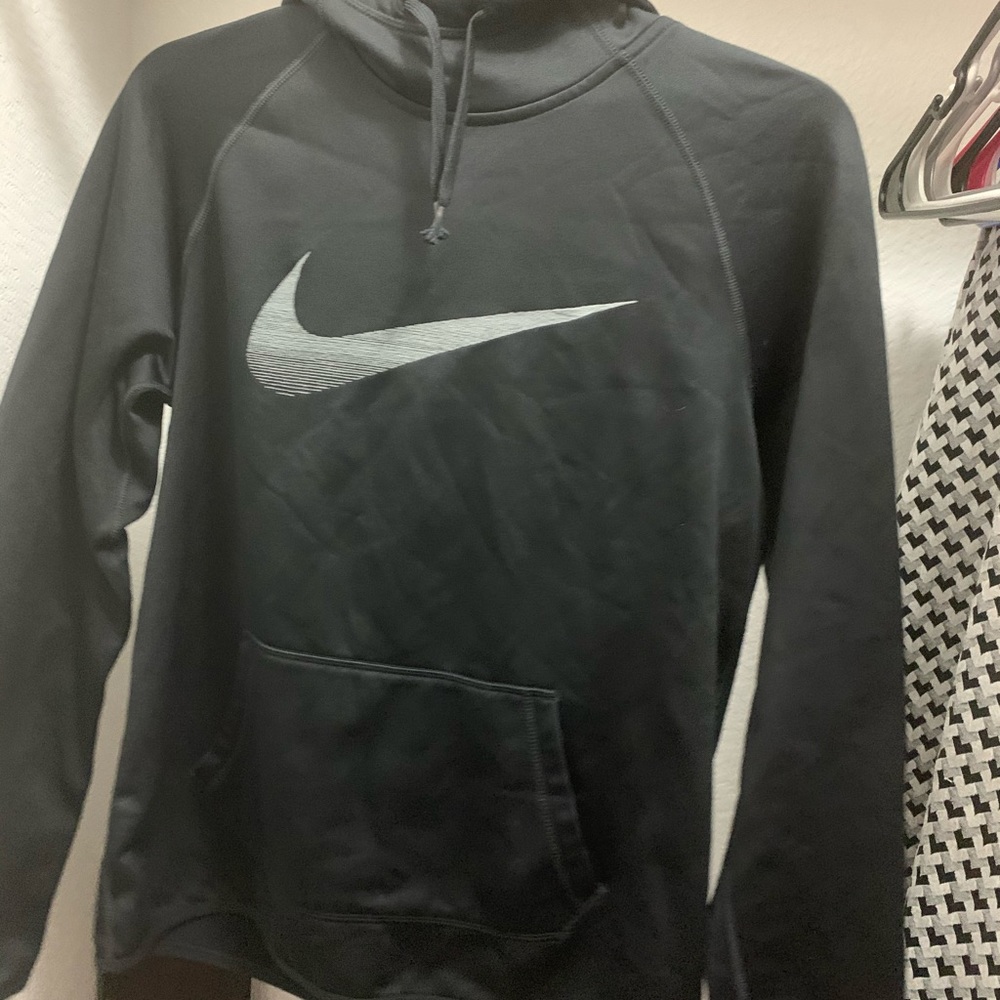 nike hoodie